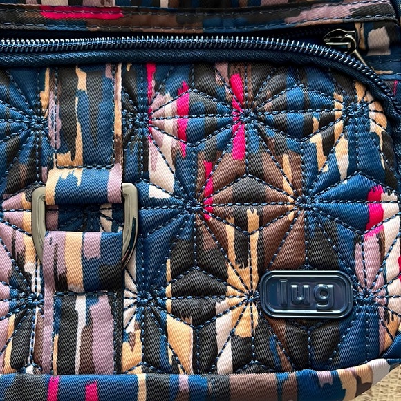 Lug Carousel Crossbody Bag Purse Quilted Blue Pink Detachable Shoulder Strap - Picture 9 of 9